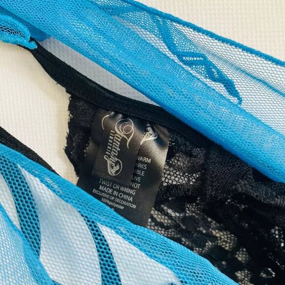 Fantasy Lingerie Lace Mesh Babydoll Set with Matching G-String - Size Medium - Picture 6 of 6